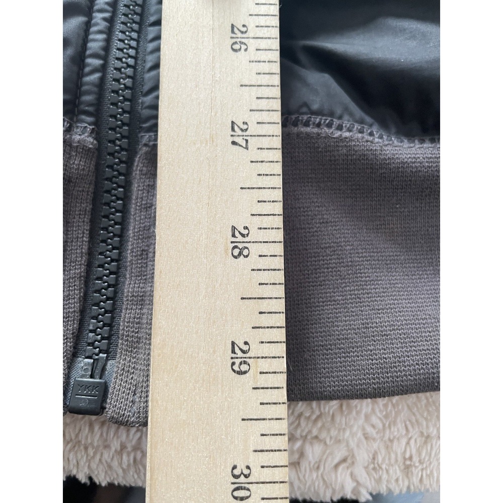 North Face Men's XL Black and Gray Double sided Puffer Jacket Reversible - Picture 5 of 11